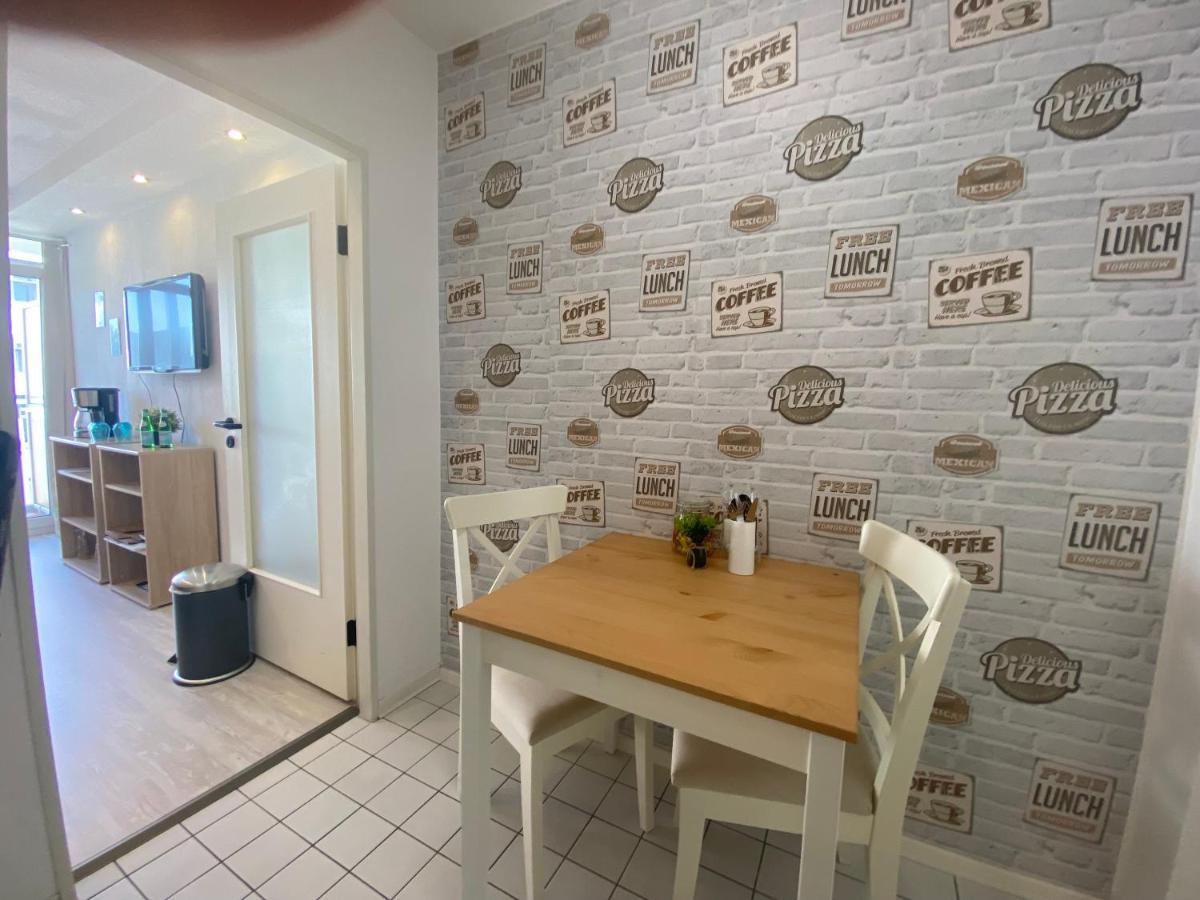 Charming Apartment - Balcony - Wifi - Kitchen Magdeburg Eksteriør billede