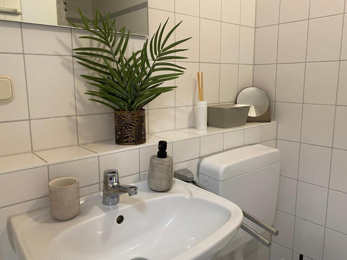 Charming Apartment - Balcony - Wifi - Kitchen Magdeburg Eksteriør billede