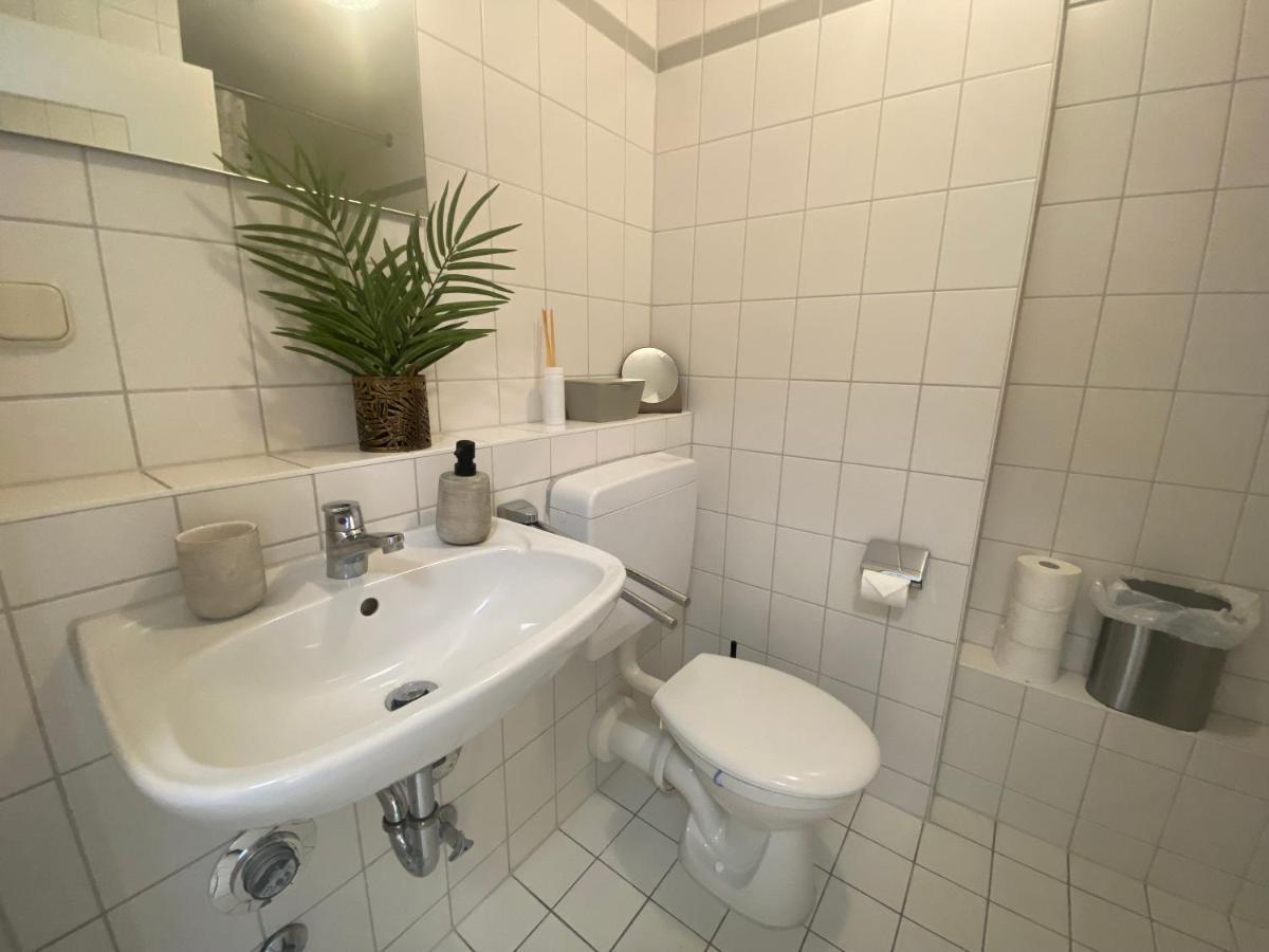 Charming Apartment - Balcony - Wifi - Kitchen Magdeburg Eksteriør billede